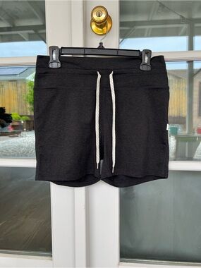 Vuori Black Women's Athletic Drawstring Shorts